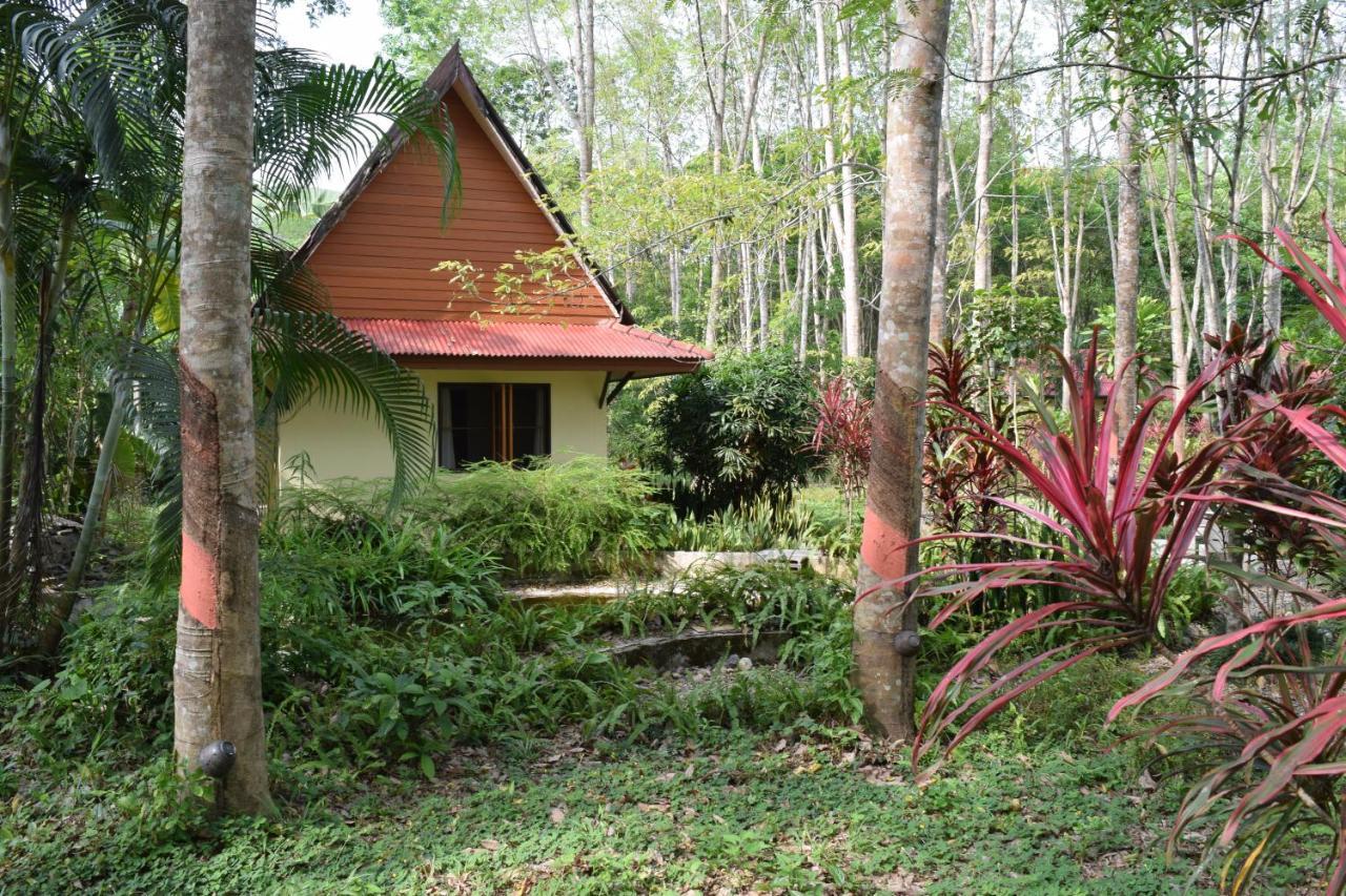 Hotel Manora Garden Phang Nga Exterior foto
